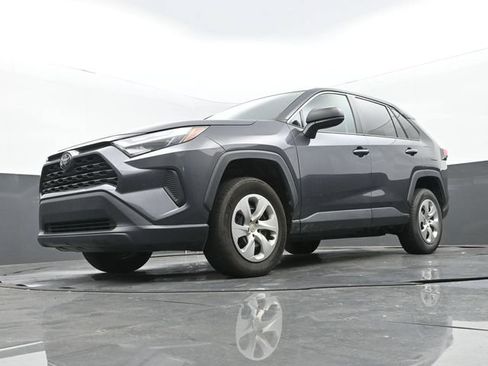 Used 2023 Toyota RAV4 LE FWD image 12