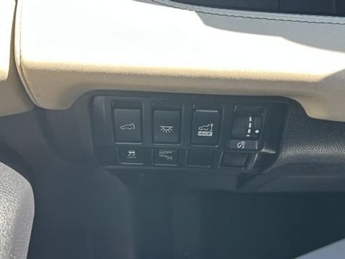 Used 2021 Subaru Ascent Limited w/ Technology Package AWD/4WD image 21
