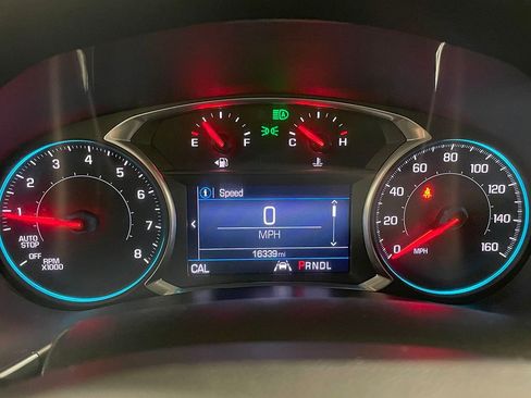 Used 2020 Chevrolet Equinox LT w/ LPO, Blackout Package image 29