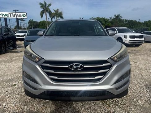 Used 2018 Hyundai Tucson SEL AWD/4WD image 2