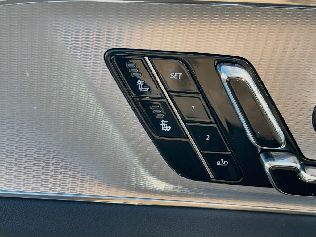 Certified 2024 Cadillac Lyriq Tech AWD/4WD image 27