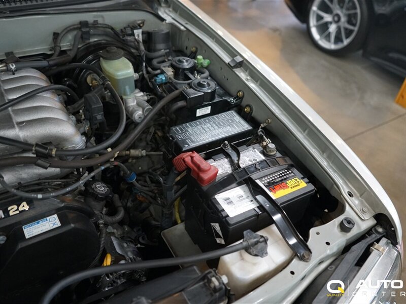 Used 1999 Toyota 4Runner SR5 AWD/4WD image 12