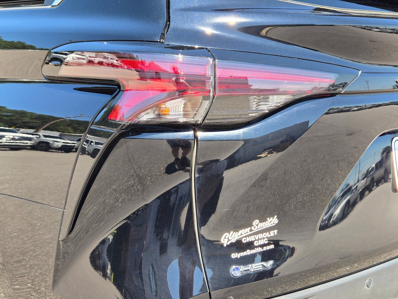 Used 2026 Toyota Sienna XLE FWD image 9
