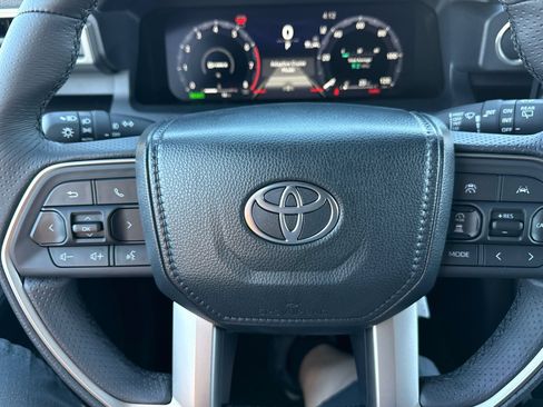 New 2026 Toyota 4Runner Limited AWD/4WD image 23