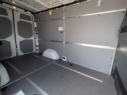 Used 2026 Mercedes-Benz Sprinter 2500 image 14