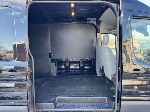 Used 2017 Ford Transit 250 148 Medium Roof image 17