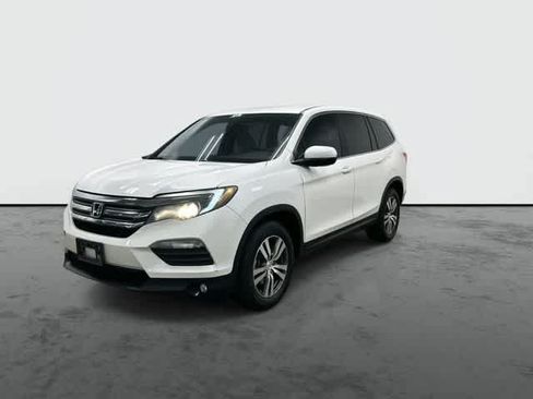 Used 2017 Honda Pilot EX image 7