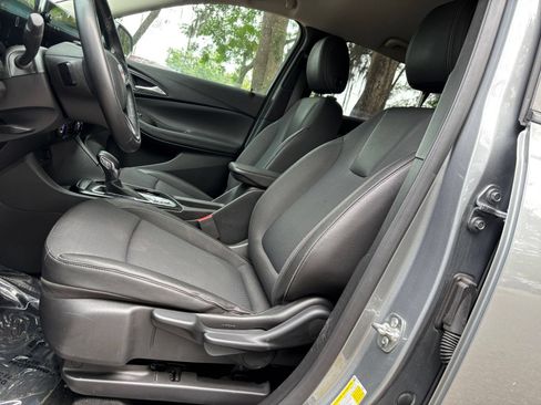 Used 2025 Buick Encore GX Preferred FWD image 25