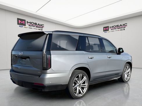 Used 2025 Cadillac Escalade Sport Platinum image 6