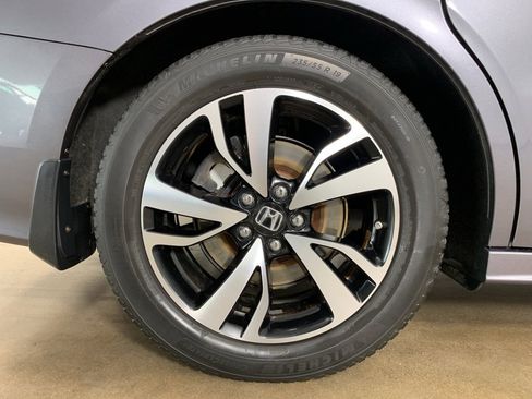 Used 2019 Honda Odyssey Elite image 43