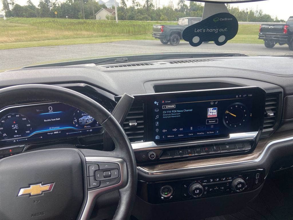 Certified 2024 Chevrolet Silverado 1500 LT AWD/4WD image 11