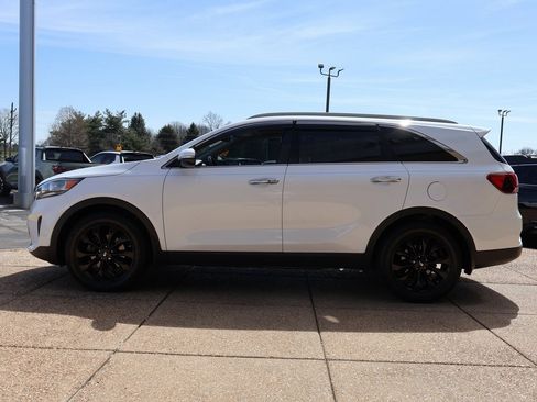 Used 2020 Kia Sorento EX image 3