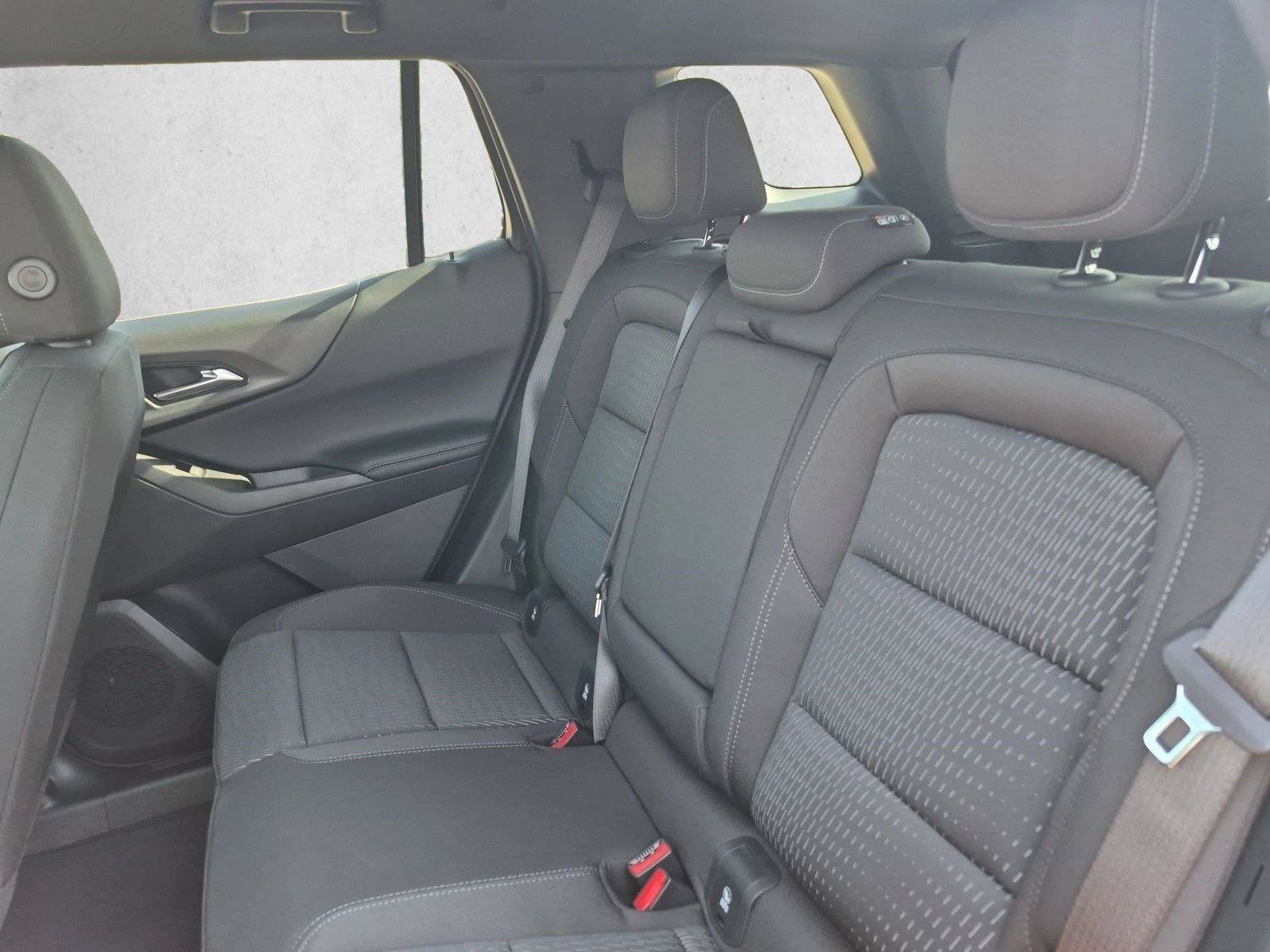 New 2027 Chevrolet Equinox LT FWD image 16