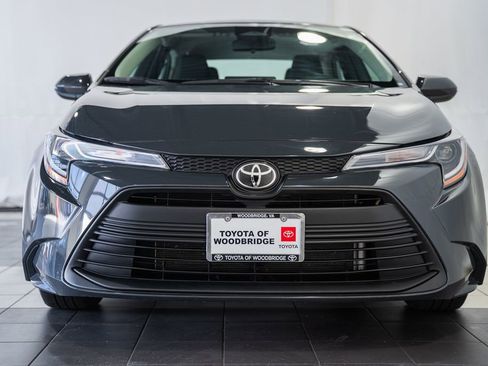 Used 2023 Toyota Corolla LE image 2