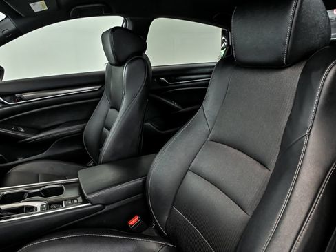 Used 2019 Honda Accord Sport image 12