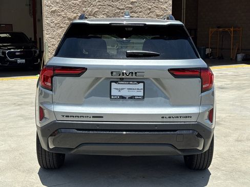 Used 2026 GMC Terrain Elevation w/ Black Edition AWD/4WD image 13