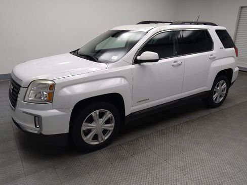 Used 2017 GMC Terrain SLE w/ Convenience Package FWD image 2