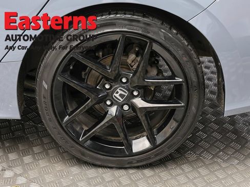 Used 2024 Honda Civic Sport image 8