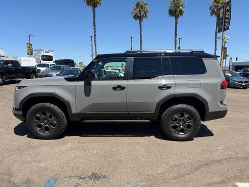 Used 2026 Lexus GX 550 AWD/4WD image 6