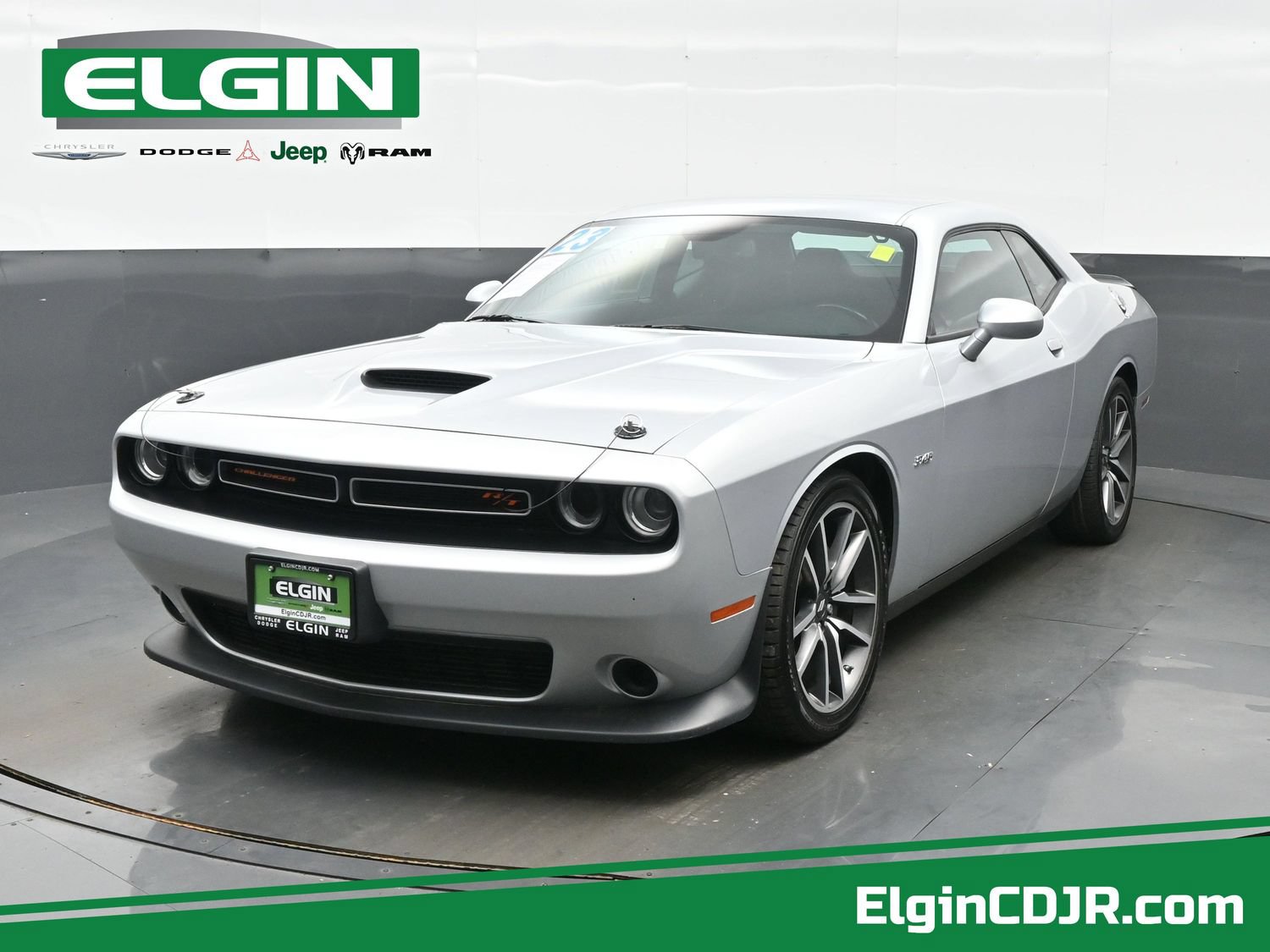 Used 2023 Dodge Challenger R/T RWD image 1