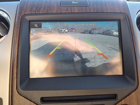 Used 2014 Ford F150 Lariat w/ Lariat Chrome Package image 13