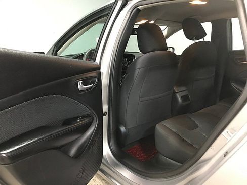 Used 2015 Dodge Dart SE w/ Convenience Group image 15