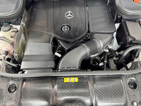 Used 2024 Mercedes-Benz GLE 450e 4MATIC image 29