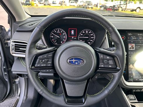 Certified 2025 Subaru Outback Onyx Edition AWD/4WD image 17