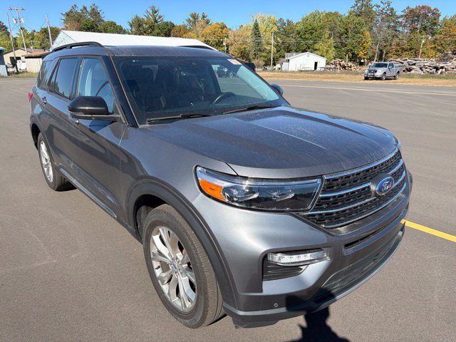 Used 2024 Ford Explorer XLT w/ Equipment Group 202A AWD/4WD image 7