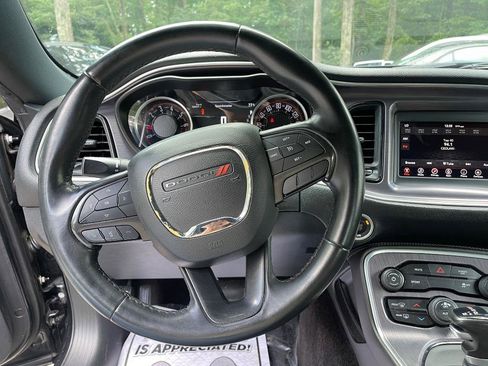 Used 2018 Dodge Challenger SXT image 24