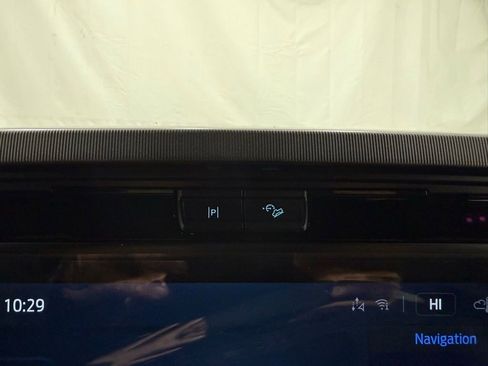 New 2025 Ford F150 Platinum w/ FX4 Off-Road Package image 34