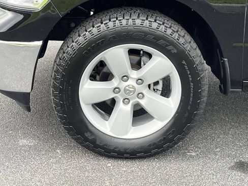 Used 2024 RAM 1500 Classic SLT AWD/4WD image 11