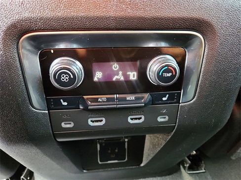 Used 2023 Chevrolet Suburban RST w/ Luxury Package image 21