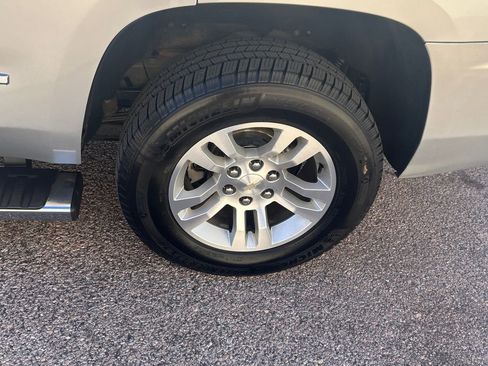 Used 2018 Chevrolet Tahoe LT w/ Luxury Package image 15