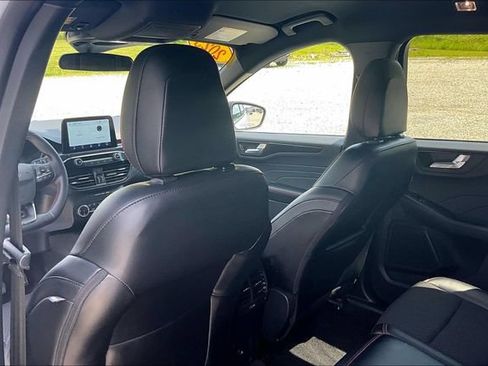 Used 2025 Ford Escape ST-Line FWD image 33