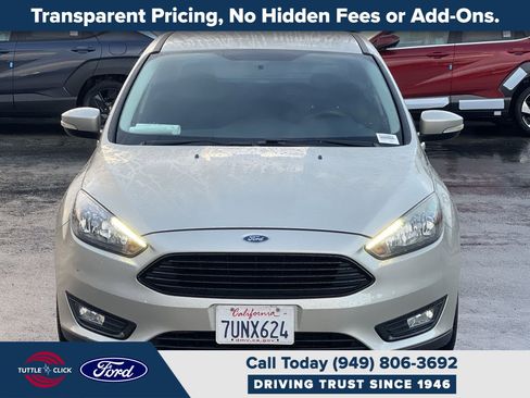 Used 2017 Ford Focus SE image 2
