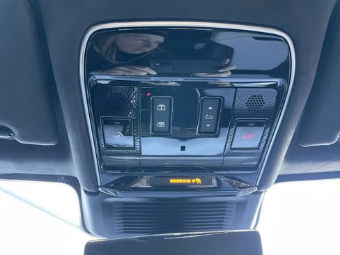 Used 2024 Land Rover Range Rover Sport SV image 53