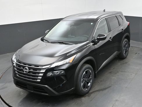 New 2026 Nissan Rogue SV w/ Cold Weather Package image 33