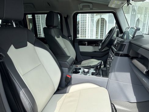 Used 2025 INEOS Grenadier Fieldmaster Edition image 31