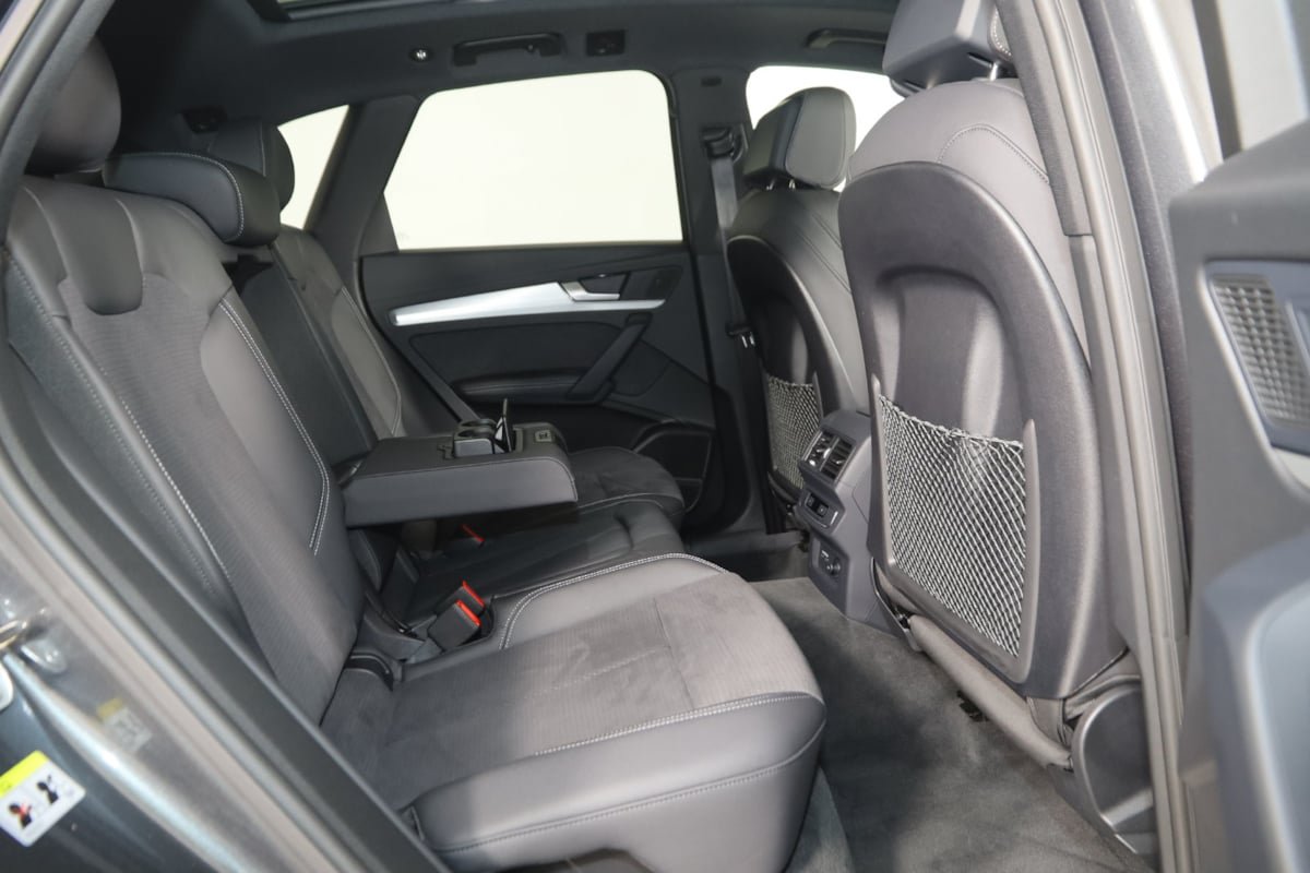 Used 2025 Audi Q5 e Premium Plus AWD/4WD image 15