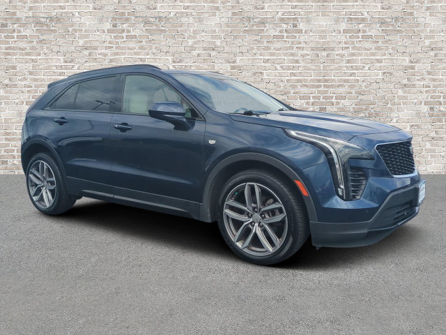 Used 2019 Cadillac XT4 Sport w/ Driver Assist Package FWD image 1