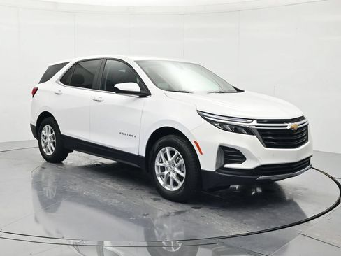 Used 2024 Chevrolet Equinox LT AWD/4WD image 3