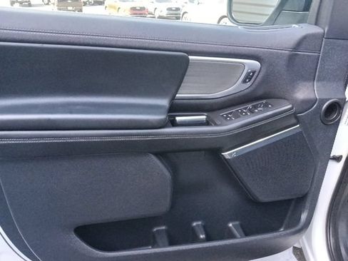 Used 2025 Ford Expedition Max Platinum AWD/4WD image 11