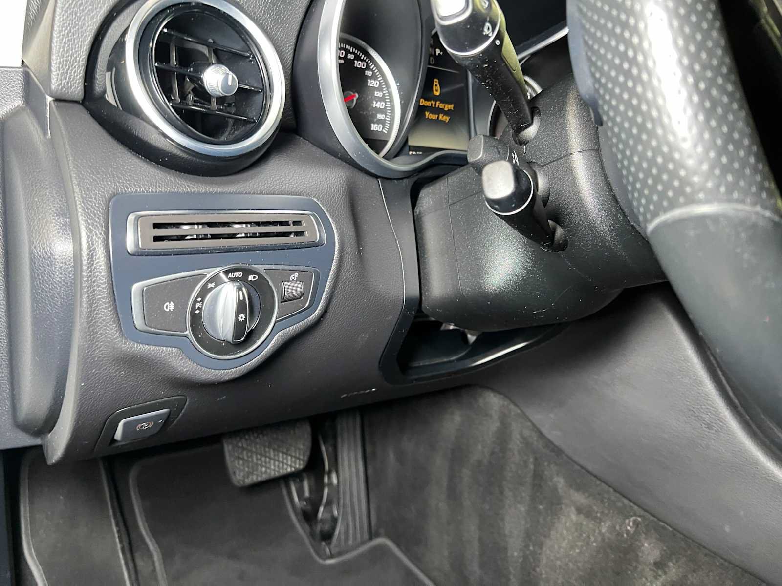 Used 2016 Mercedes-Benz C 300 4MATIC Sedan image 22