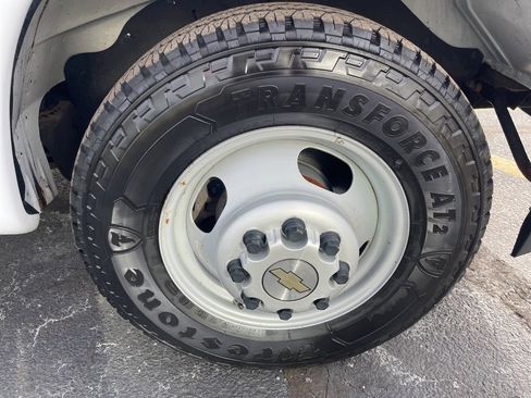 Used 2021 Chevrolet Express 3500 w/ Power Convenience Package image 23