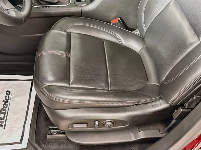 Used 2023 Chevrolet Traverse RS w/ LPO, Floor Liner Package FWD image 20