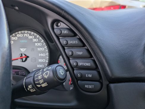 Used 2000 Chevrolet Corvette Coupe w/ Memory Pkg image 22