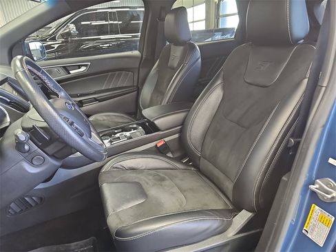 Used 2020 Ford Edge ST w/ Cold Weather Package image 15