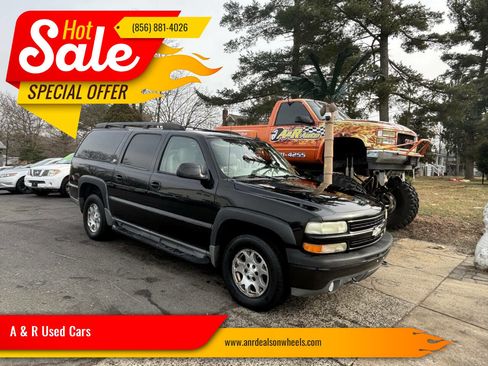 Used 2004 Chevrolet Suburban Z71 w/ Preferred Equipment Group image 1