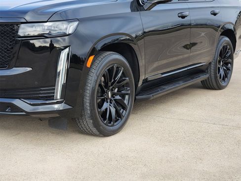 Used 2021 Cadillac Escalade Sport w/ Driver Assist Tech Package image 12